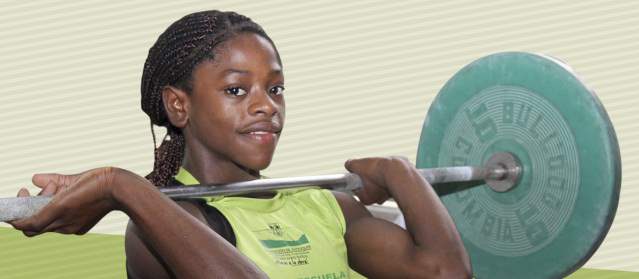 Yiliana es la niña de oro | Yiliana Hinestroza Ruiz es la nueva campeona mundial con solo 13 años. FOTO JULIO HERRERA