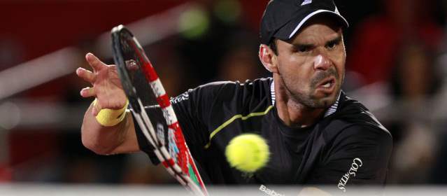 Falla desmiente su retiro del tenis