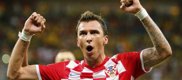 Conexión alemana eleva acciones de Croacia y manda a casa a Camerún