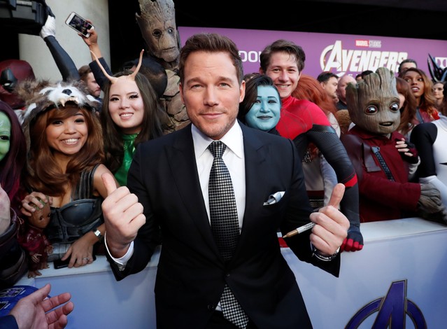 Chris Pratt y los cosplay que asistieron al estreno en Los Ángeles. FOTO REUTERS/Mario Anzuoni 