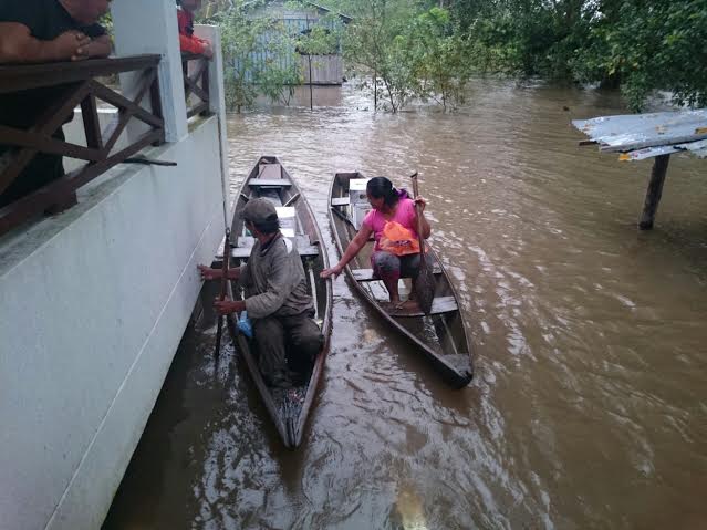 Habitantes de los municipios de Leticia y Puerto Nariño están afectados por las lluvias de las últimas semanas. FOTO ungrd