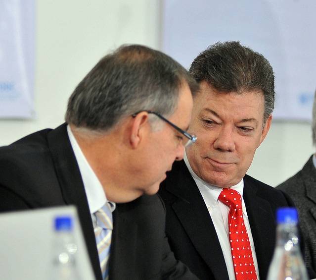 Procurador Alejandro Ordóñez y el presidente Juan Manuel Santos. FOTO COLPRENSA.