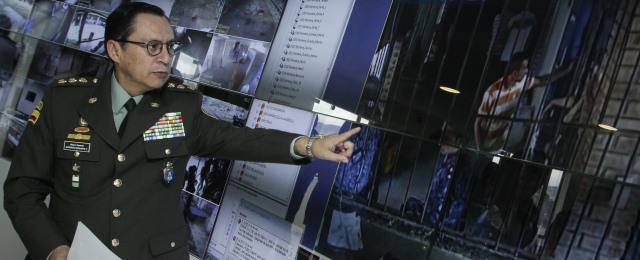 4 miembros de bacrim se fugaron tras ataque a comisión del Inpec | El general Gustavo Ricaurte anunció que no seguirá exponiendo a sus funcionarios. FOTO COLPRENSA