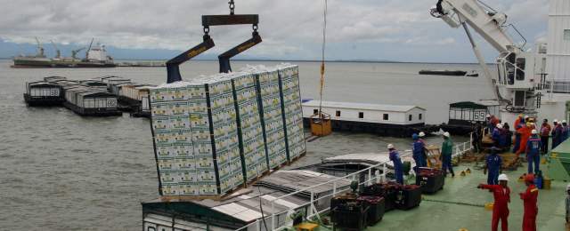 Autopistas presionan desarrollo del puerto de Urabá: Restrepo | Aspecto de las instalaciones para cargar la producción bananera de exportación en Urabá, entre Turbo y Apartadó. FOTO ROBINSON SÁENZ