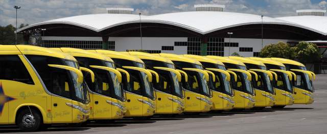 Desde Colombia se exportarán buses a la región andina | Plástico y aluminio son los materiales de ensamble. FOTO CORTESÍA.