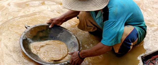 Plan B del Gobierno debe blindar logros en minería | Pequeños mineros en vía de formalización ven con temor que se haya caído la ley 1382 de 2010. FOTO JUAN ANTONIO SÁNCHEZ OCAMPO
