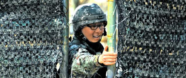 El diálogo y la guerra no pueden coexistir: Norcorea | Soldados de Corea del sur siguen apostados en la frontera, a la espera de órdenes. FOTO REUTERS