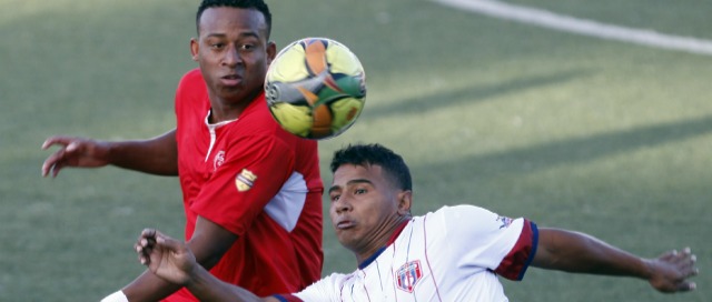 Rionegro, más cerca de la final | Carlos Peralta (el 11) llegó a 8 goles con Rionegro en el Torneo Postobón. FOTO HENRY AGUDELO