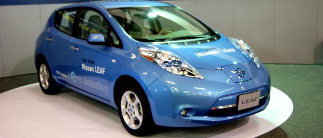 Colombia le coquetea a la movilidad eléctrica | Nissan quiere entrar al mercado con el Leaf y ya lo está probando en la geografía colombiana.