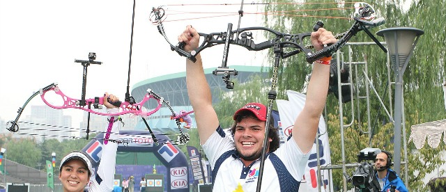 Camilo, el único hombre con oro mundial de arco | Camilo Andrés Cardona hace historia en el tiro con arco colombiano. En China recoge frutos de su esfuerzo. FOTO CORTESÍA ARCHERY.ORG