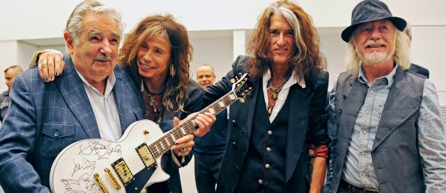 Tras el encuentro el líder de la banda, Steve Tyler, afirmó que Mujica "vive tal como lo predica, dona su salario a los pobres, construye casas para el pueblo y pelea por la libertad; es un poderoso ejemplo". FOTO REUTERS