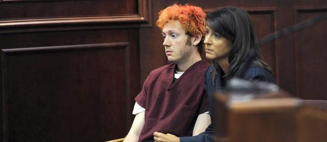 Masacre en cine de Aurora: sospechoso de matanza se niega a cooperar | AP | James Holmes acudió a la corte en compañía de una defensora pública.