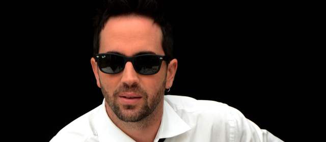 Lucas Arnau y su canto por la paz |