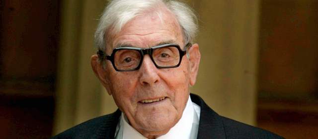 Murió el actor cómico inglés Eric Sykes, a los 89 años | Sykes, nacido en la localidad de Oldham en el norte de Inglaterra, comenzó su carrera escribiendo guiones. Foto: Reuters