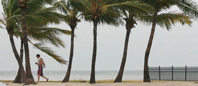 Tormenta Isaac azota sur de Florida |