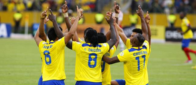 Ecuador goleó a Paraguay y lo dejó prácticamente eliminado | Los ecuatorianos acumulan 20 unidades, cuatro detrás del líder Argentina, que empató de visita 1-1 con Bolivia. FOTO REUTERS