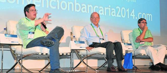 Volver al 2 x 1.000 y aumentar el IVA, opciones para dinamizar la economía | Expertos discutieron los ajustes a la reforma tributaria. FOTO CORTESÍA