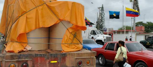 Papel sigue su marcha en Venezuela | La segunda tractomula cargada con 33,4 toneladas de papel periódico ingresó sin problemas a Venezuela.