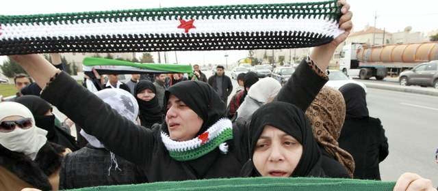 Golpe diplomático a Siria | Reuters | Los sirios siguen polarizados. Este martes se registraron manifestaciones contra el régimen de Bachar al Asad.
