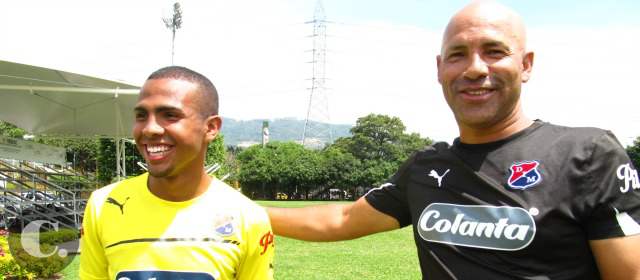 Con Mateo, Chusco se prolonga en el DIM | Mateo y Darío Sierra, hijo y padre. FOTO Sebastián Carvajal