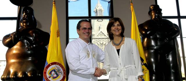 Colombia y Ecuador tendrían embajadas conjuntas | Foto: Jaime Pérez