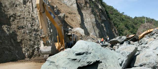 ¿Y las respuestas de Ramos? | El paso crítico de Meloneras, en la Conexión Vial de Occidente, que demandó mayores recursos para su atención. FOTO DONALDO ZULUAGA