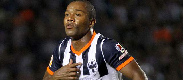 En Valencia ya esperan a Dorlan Pabón | Esta camiseta del Monterrey la portó Dorlan Pabón hasta el pasado sábado cuando enfrentó a Xolos de Tijuana. FOTO CORTESÍA