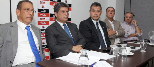 DIM estrena directivos y fija metas | Javier Vergara, Gustavo Jiménez, Julio Roberto Gómez, John Maya e Iván Darío Restrepo, directivos del DIM. FOTO EDWIN BUSTAMANTE