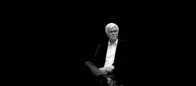 CAPOTE A LA INDOLENCIA |