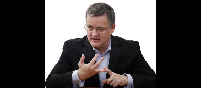 "El dinero viene con instrucciones" | Xavier Serbiá. FOTO MANUEL SALDARRIAGA