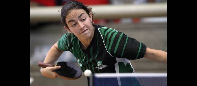 Falta de roce, la queja en el tenis de mesa paisa | Aura Ocampo, al lado de Johana Araque, son dos de las figuras del tenis de mesa antioqueño. FOTO ARCHIVO