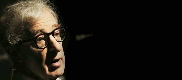 Woody Allen tacha de falsas y vergonzosas las acusaciones de su hija adoptiva