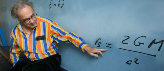 Profes que son estrellas en Youtube | El profesor y físico del MIT Walter Lewin se ha convertido en todo un fenómeno de internet, donde sus clases acumulan centenares de miles de visionados. FOTO EFE. MARTA PÉREZ
