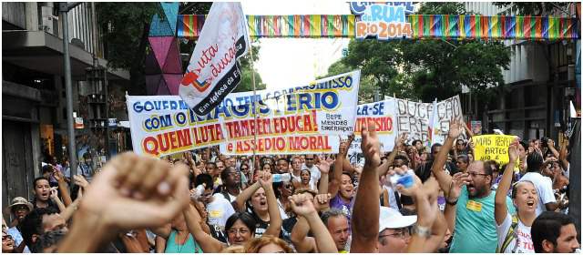 Más de la mitad de brasileños no quiere Mundial | Desde hace más de un año, en Brasil no paran protestas. FOTO AFP