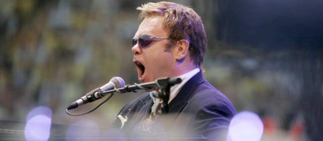 Disco de electrónica de Elton John y DJ Pnau ya está a la venta |