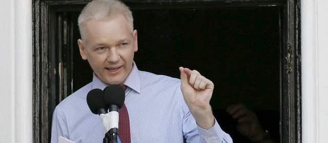 Assange dice que "pronto" abandonará la embajada ecuatoriana en Londres |