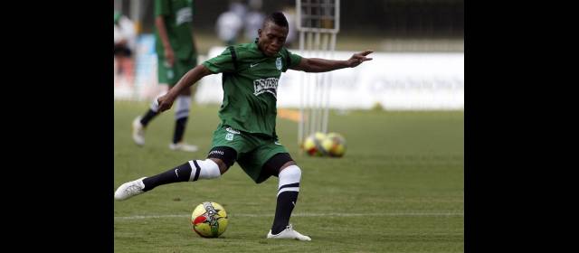 Rivelino juega en Nacional | Jhoaho Rivelino Hinestroza, joven atacante que busca consolidarse este año en Atlético Nacional. FOTO MANUEL SALDARRIAGA