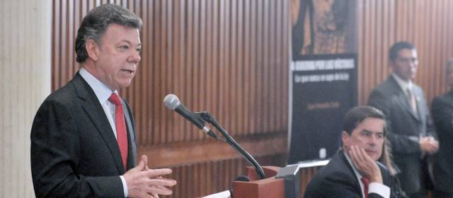 Ley de Víctimas será defendida con alma y vida, dice presidente Santos