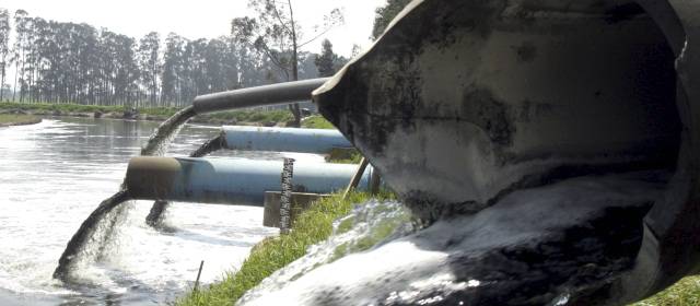 Vence el plazo para entregar plan de descontaminación del río Bogotá | La Corporación Autónoma Regional deberá presentar un informe pormenorizado sobre la entrega, costos operacionales e inversión de las plantas de tratamiento de aguas residuales de la cuenca del río. FOTO COLPRENSA