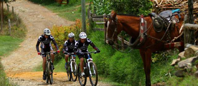 Este domingo será el ciclopaseo del Clásico | De ensueño y de campo será el paisaje del ciclopaseo del domingo venidero, en oriente. Oportunidad para disfrutar la bicicleta, sobre todo en compañía de la familia. FOTO SEBASTIÁN CARVAJAL