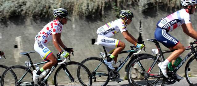 Gran montaña es el escenario de hoy en España y el Porvenir | Heiner Parra -izquierda- perdió liderato de montaña. FOTO CORTESÍA