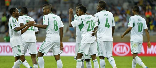 Nigeria goleó 6-1 a Tahití en su primer partido de la Copa Confederaciones | Las águilas verdes solo necesitaron cuatro minutos para abrir el marcador con un disparo fuerte de Echiejile. FOTO AP