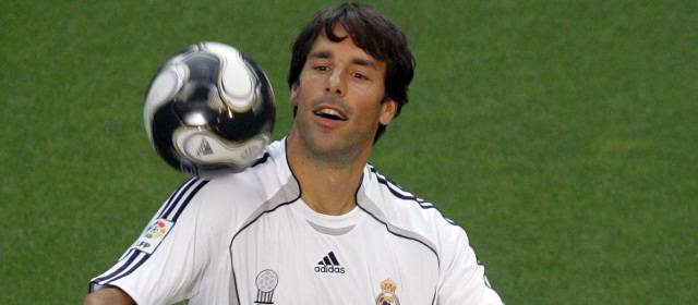Van Nistelrooy volverá a vestir las camisetas del Real Madrid y el Manchester United | FOTO ARCHIVO