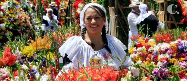 Los más clásicos de la fiesta paisa | El Desfile de Silleteros es el evento clásico. Por estos días, los recorridos a Santa Elena preparan el ambiente. FOTO RÓBINSON SÁENZ.