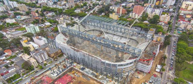 El escenario, que debía estar terminado en diciembre del 2013, cerró ese mes con un 88,80 por ciento de avance de obra. FOTO AP