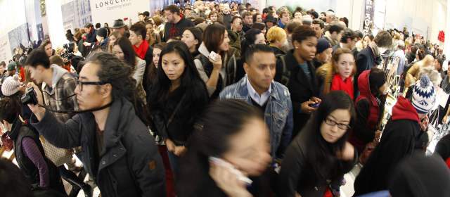 Estadounidenses le madrugaron al Viernes Negro | FOTO REUTERS