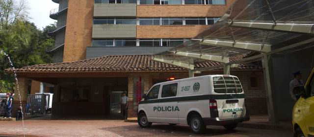 Murió la niña que cayó del piso 18 de un edificio en El Poblado | La niña estuvo hospitalizada en la unidad de cuidados intensivos de la clínica El Rosario desde el pasado jueves.