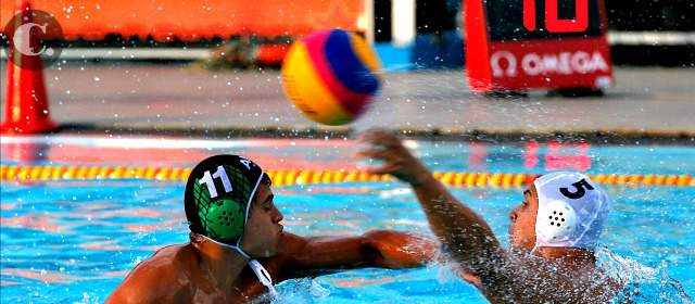 Antioquia lidera la Liga Nacional de polo acuático | Antioquia y Tolima hicieron del cotejo uno de los clásicos del polo acuático colombiano en mayores y juveniles. FOTO henry agudelo