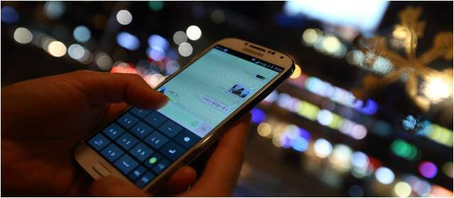 Line está en más de 260 países en el mundo. BBM debutó en 2013 en iOS y Android. Foto BLOOMBERG