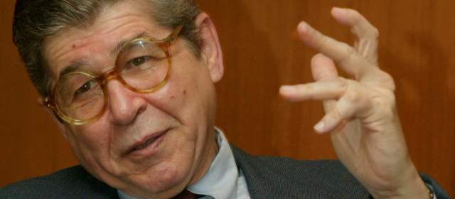 Bryce Echenique triunfa en la FIL | El peruano Alfredo Bryce Echenique es el autor de La amigdalitis de Tarzán, entre otros relatos. FOTO ARCHIVO